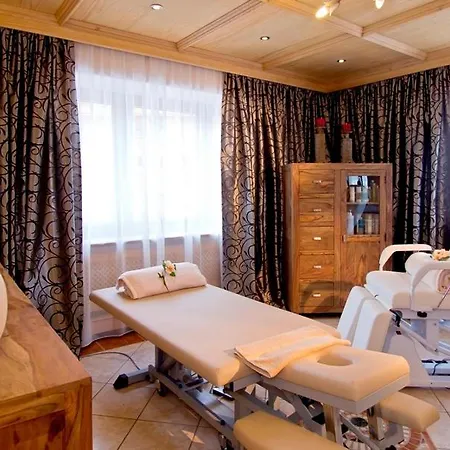 Hotel Bergkristall (adults Only)